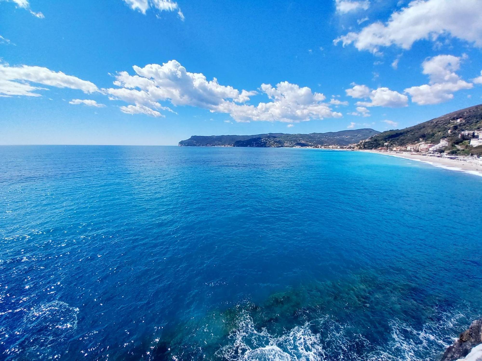 Sweet Sea View Apartment Savona Exterior photo